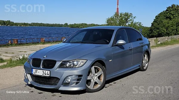 BMW 320