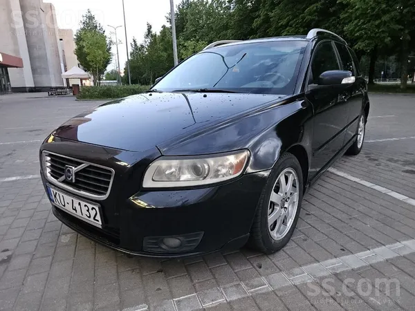 Volvo V50