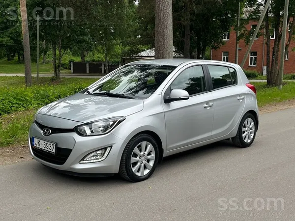 Hyundai i20