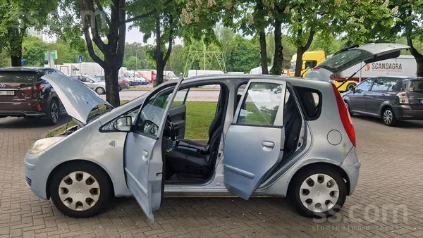 Mitsubishi Colt