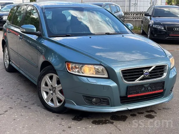 Volvo V50