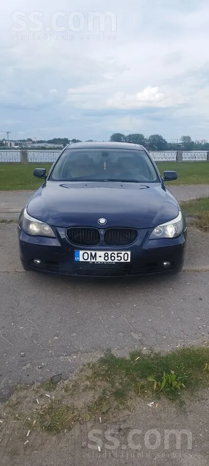 BMW 525