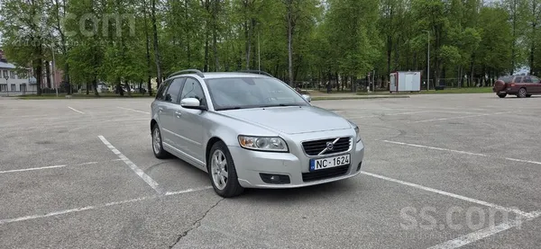 Volvo V50