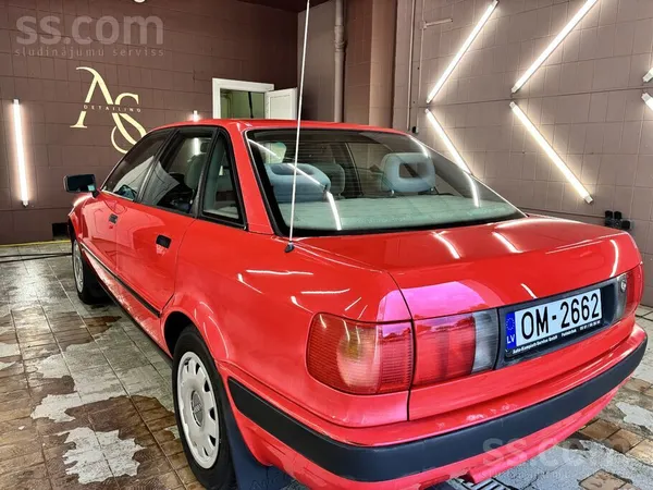 Audi 80