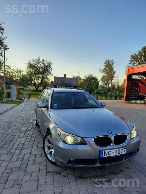BMW 530