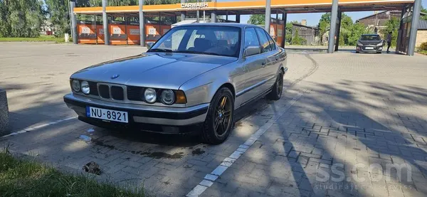 BMW 535
