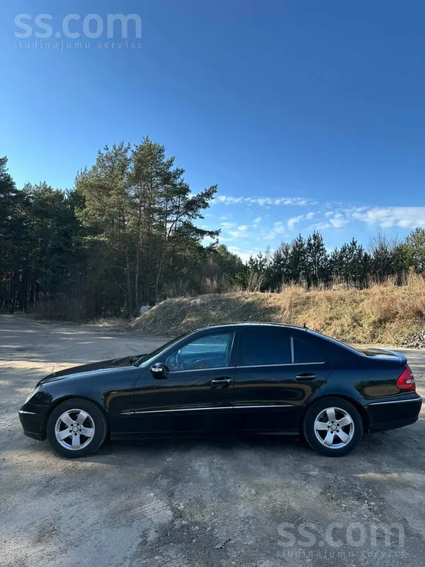 Mercedes E270
