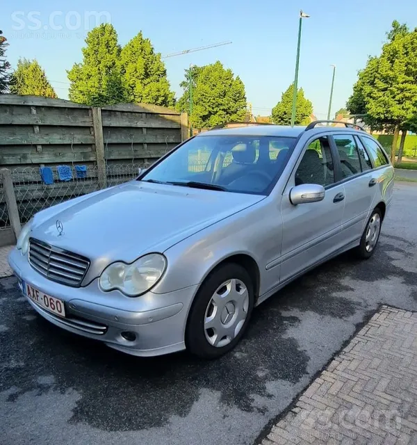 Mercedes C200