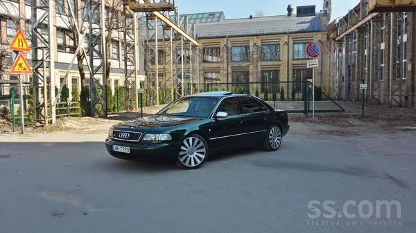 Audi S8