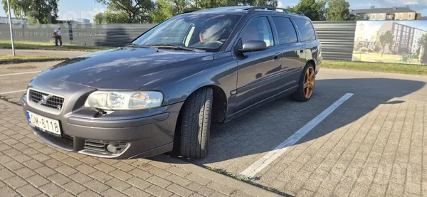 Volvo V70 - 1
