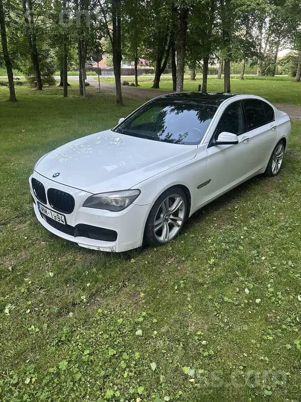 BMW 740