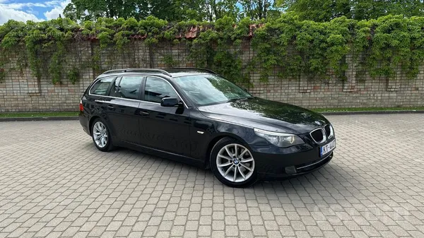 BMW 525