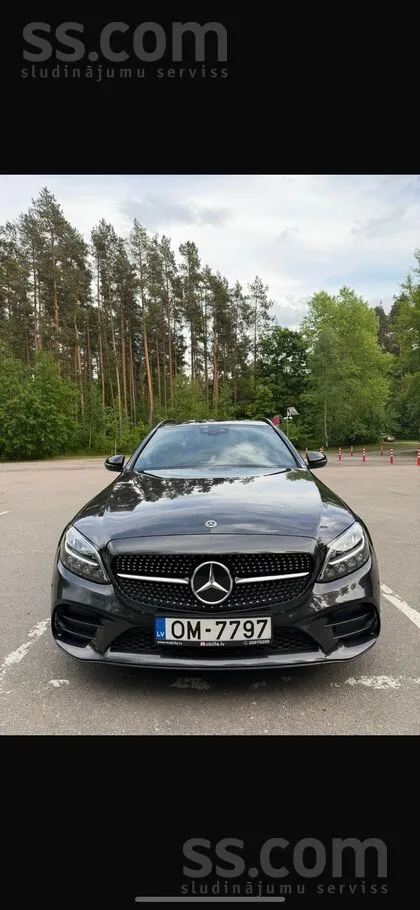 Mercedes Продам статусный автомобиль в отличном визуальном 