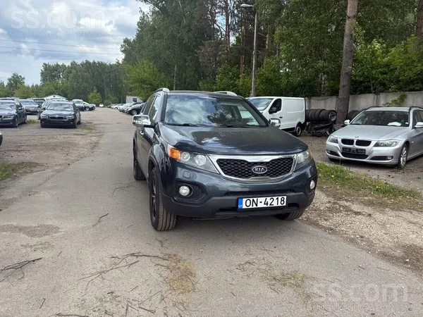KIA Automašīna ideālā stāvoklī, regulāri veikta auto a