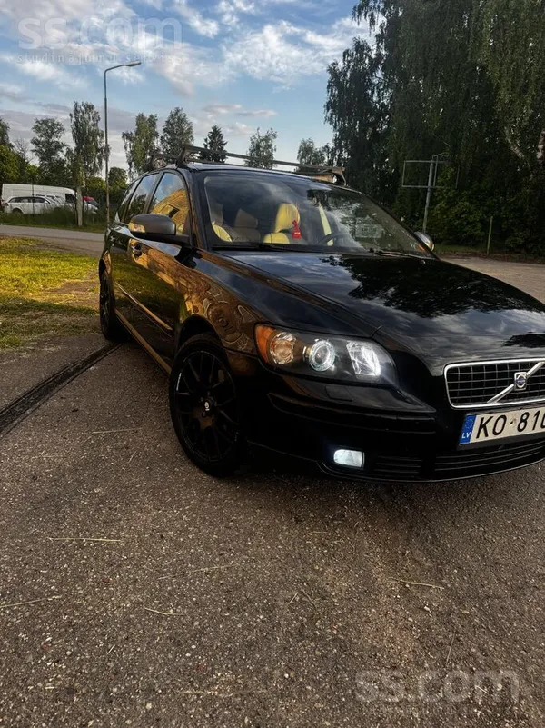 Volvo V50