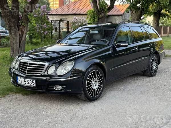 Mercedes E320