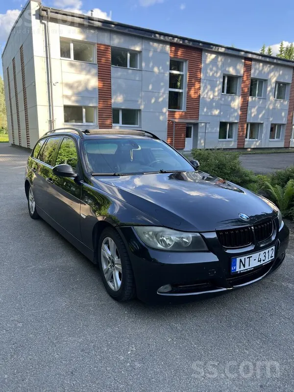 BMW 320