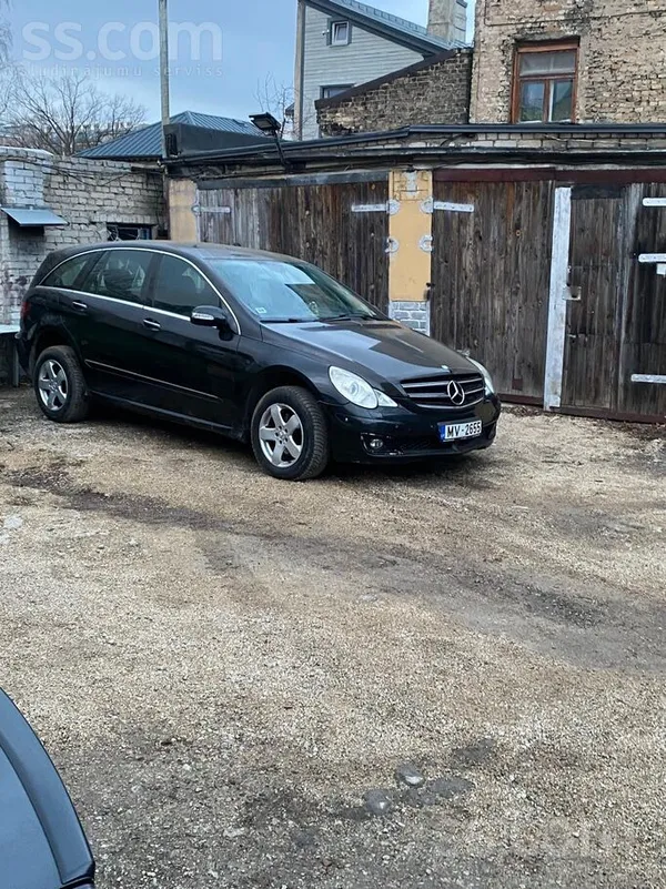 Mercedes R320