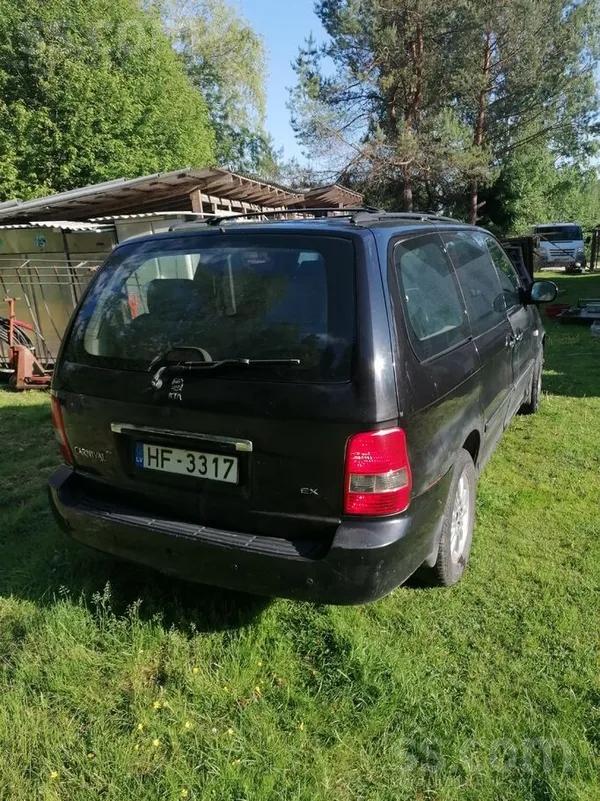 KIA Carnival