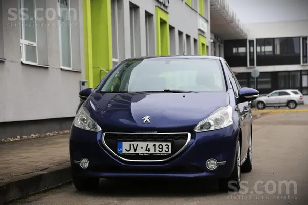 Peugeot 208
