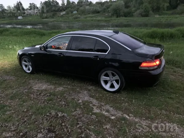 BMW 730