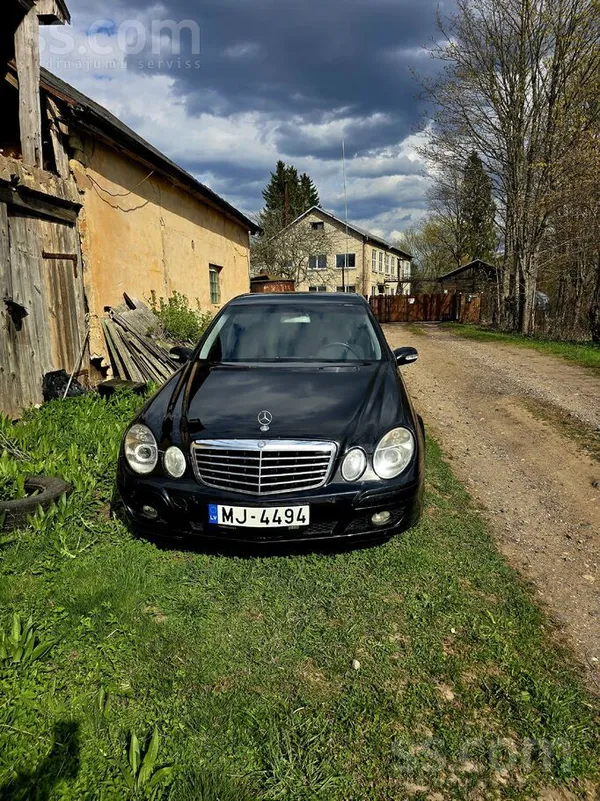 Mercedes E270