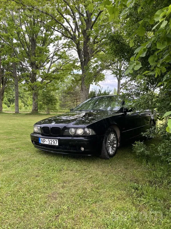 BMW 525