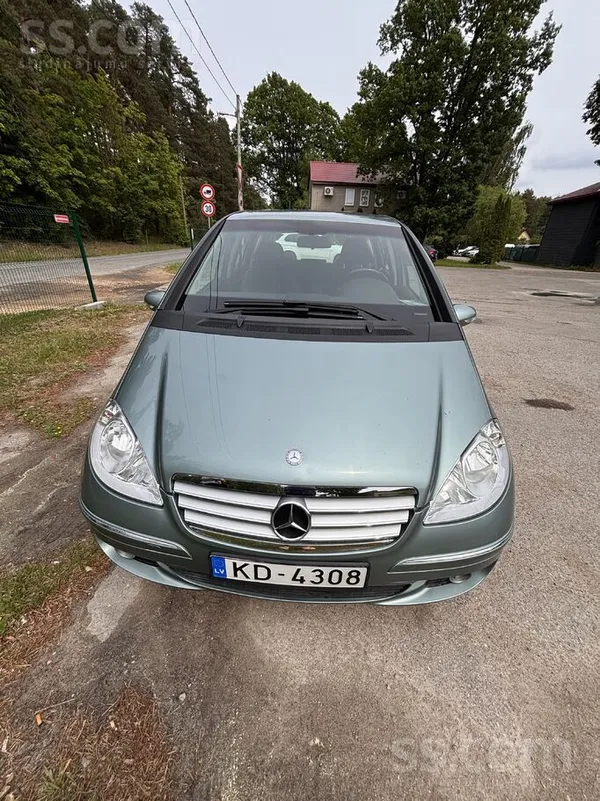 Mercedes A160