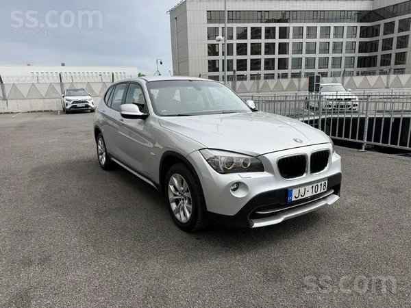 BMW X1 - 1