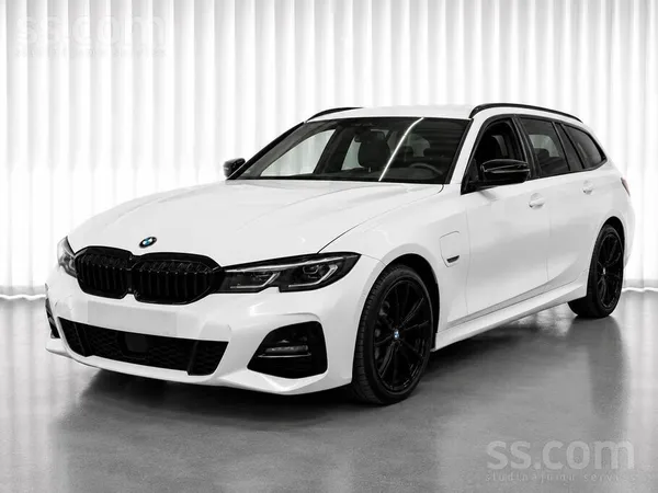 BMW 330