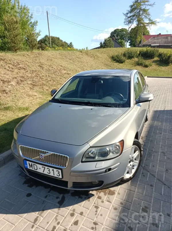 Volvo S40