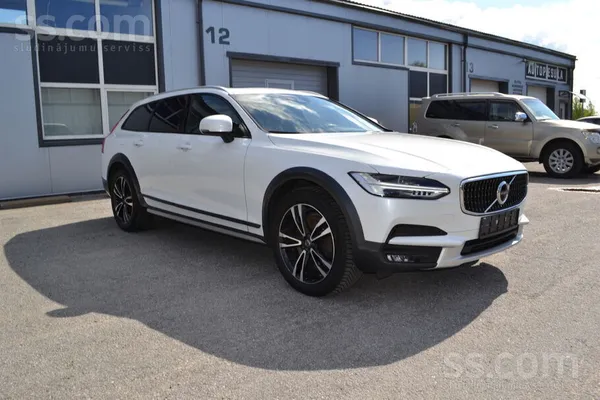 Volvo V90