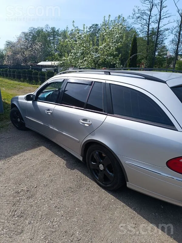 Mercedes E220