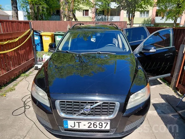 Volvo V70
