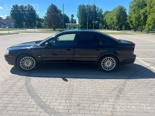 Volvo S80