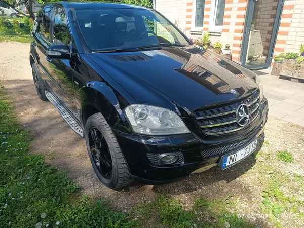 Mercedes ML320