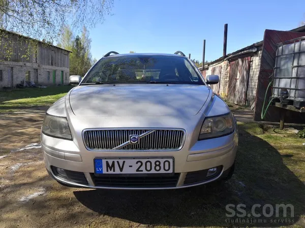 Volvo V50