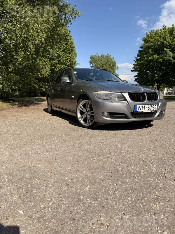 BMW 320