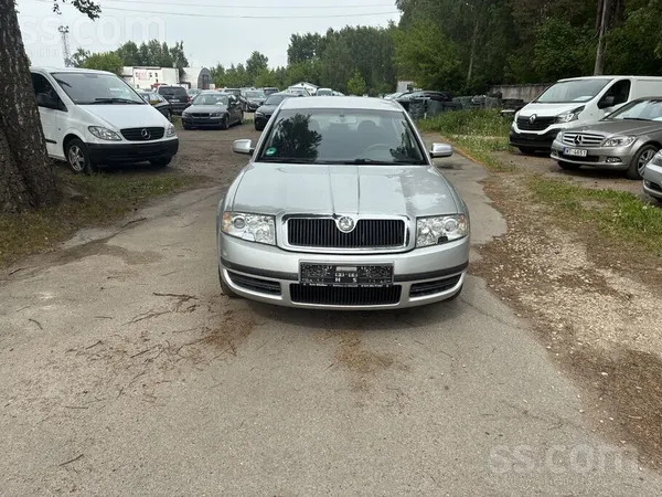 Skoda Superb - 1