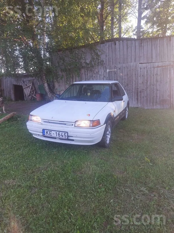 Mazda 323