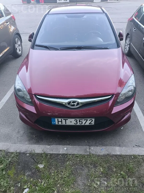 Hyundai В отличном состоянии. На все вопросы отвечу по тлф