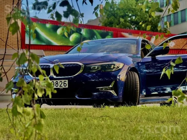 BMW 320