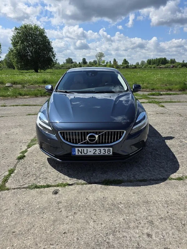 Volvo V40