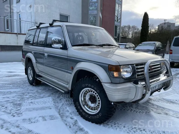 Mitsubishi Pārdodu Mitsubishi Pajero 2, 1995. gads, 2.8 turbo