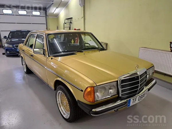 Mercedes Pārdodu Mercedes Benz 300 D, W123, 1979. gads, 3.0