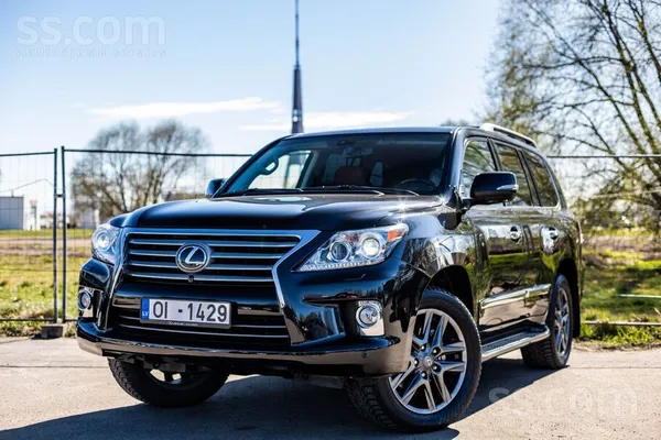 Lexus LX