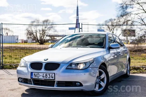 BMW 525