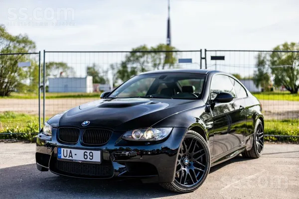 BMW BMW E92 M3 – klasika ar V8 raksturu.