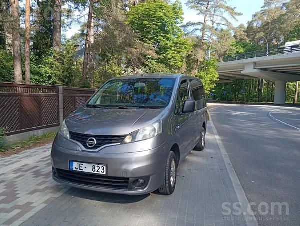 Nissan NV200