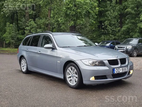 BMW 320